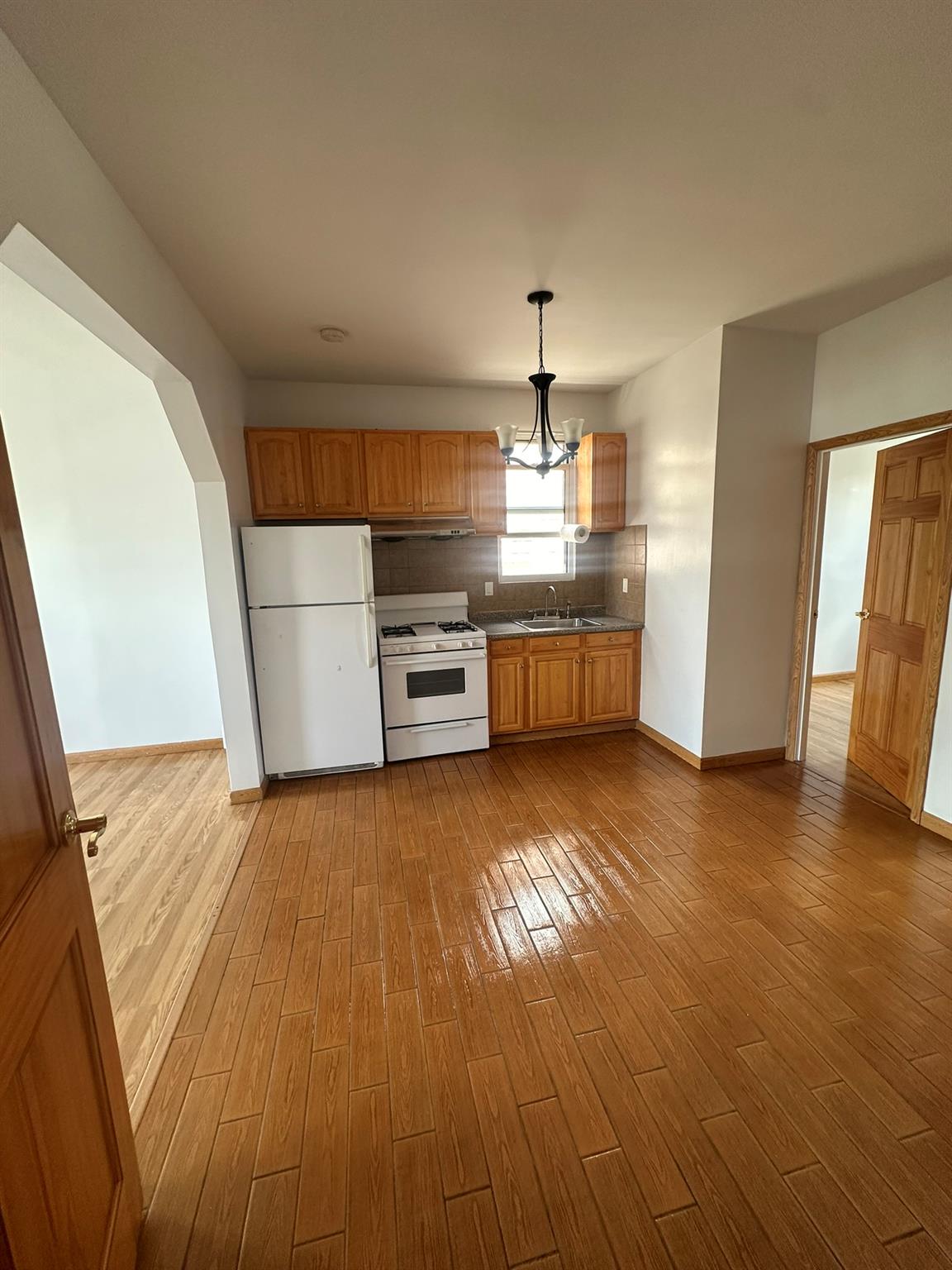 #3 photo, 58-31 71st Street, Flushing , NY 11378