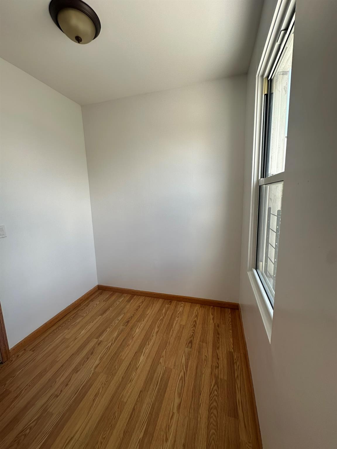 #7 photo, 58-31 71st Street, Flushing , NY 11378