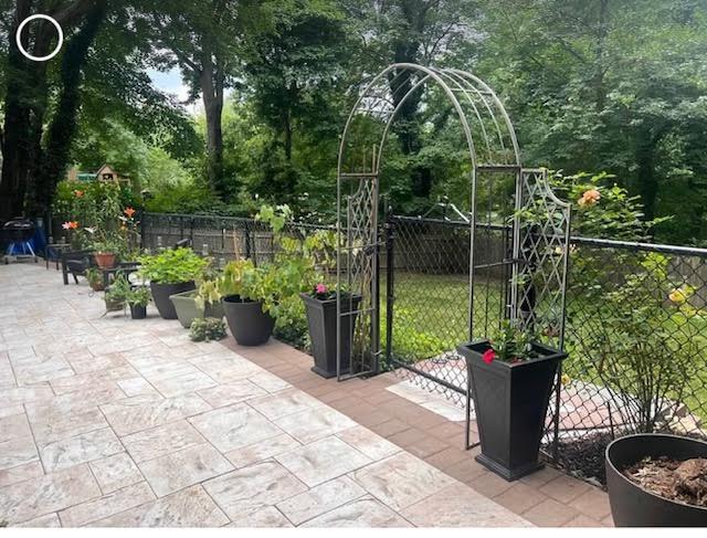 #4 photo, 35 Woodchuck Lane, サフォーク郡 East Setauket , NY 11733