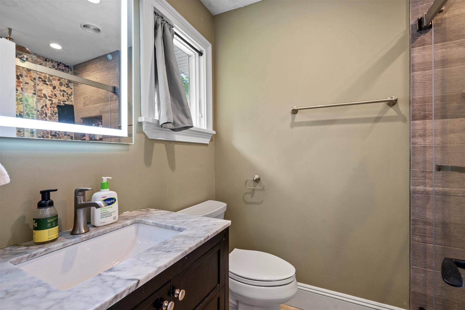 #17 photo, 24 Canvasback Lane, サフォーク郡 East Quogue , NY 11942