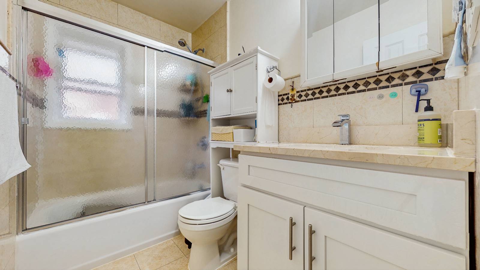 #15 photo, 43-19 205th Street, クイーンズ区 Bayside , NY 11361