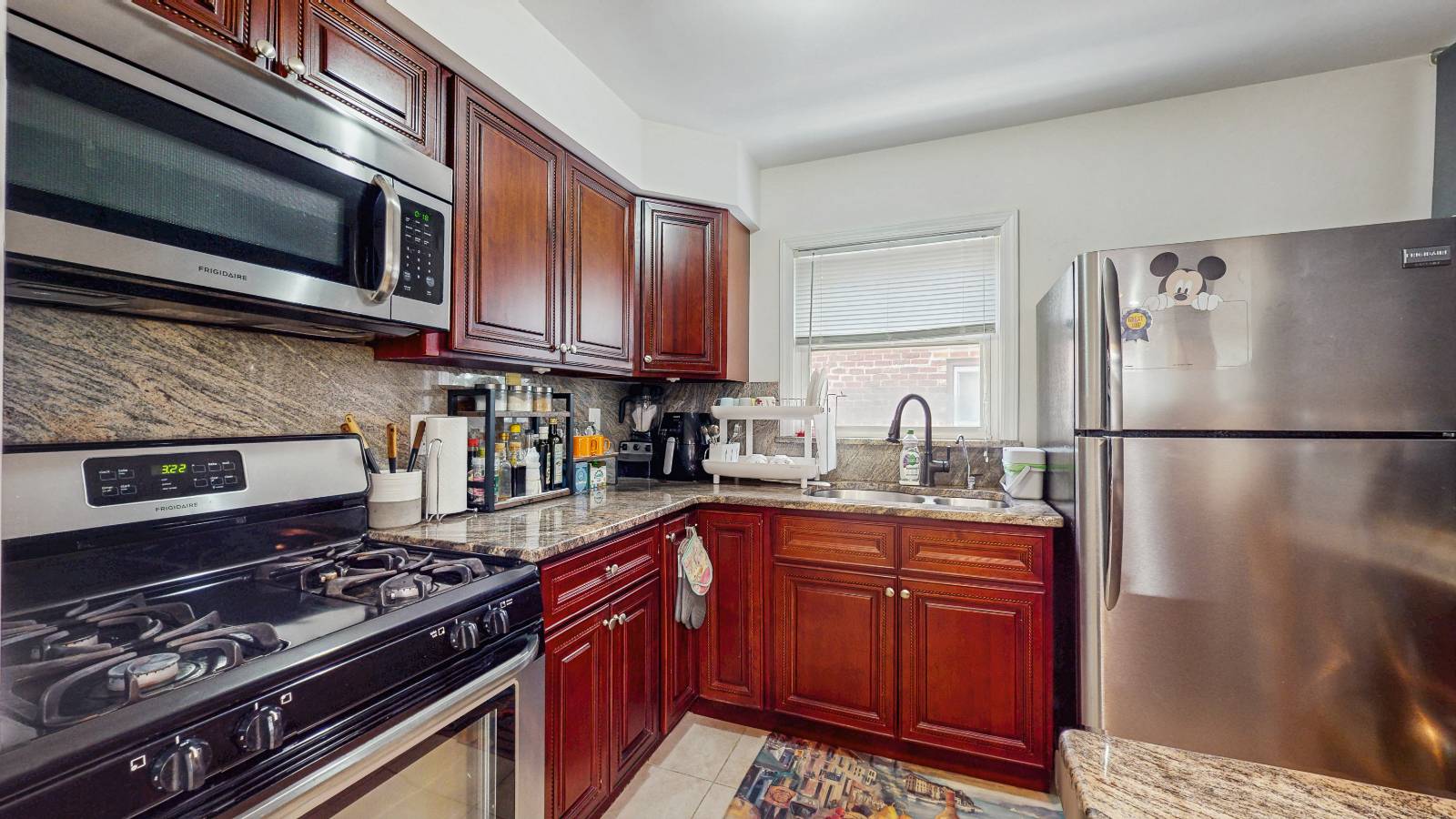 #18 photo, 43-19 205th Street, クイーンズ区 Bayside , NY 11361