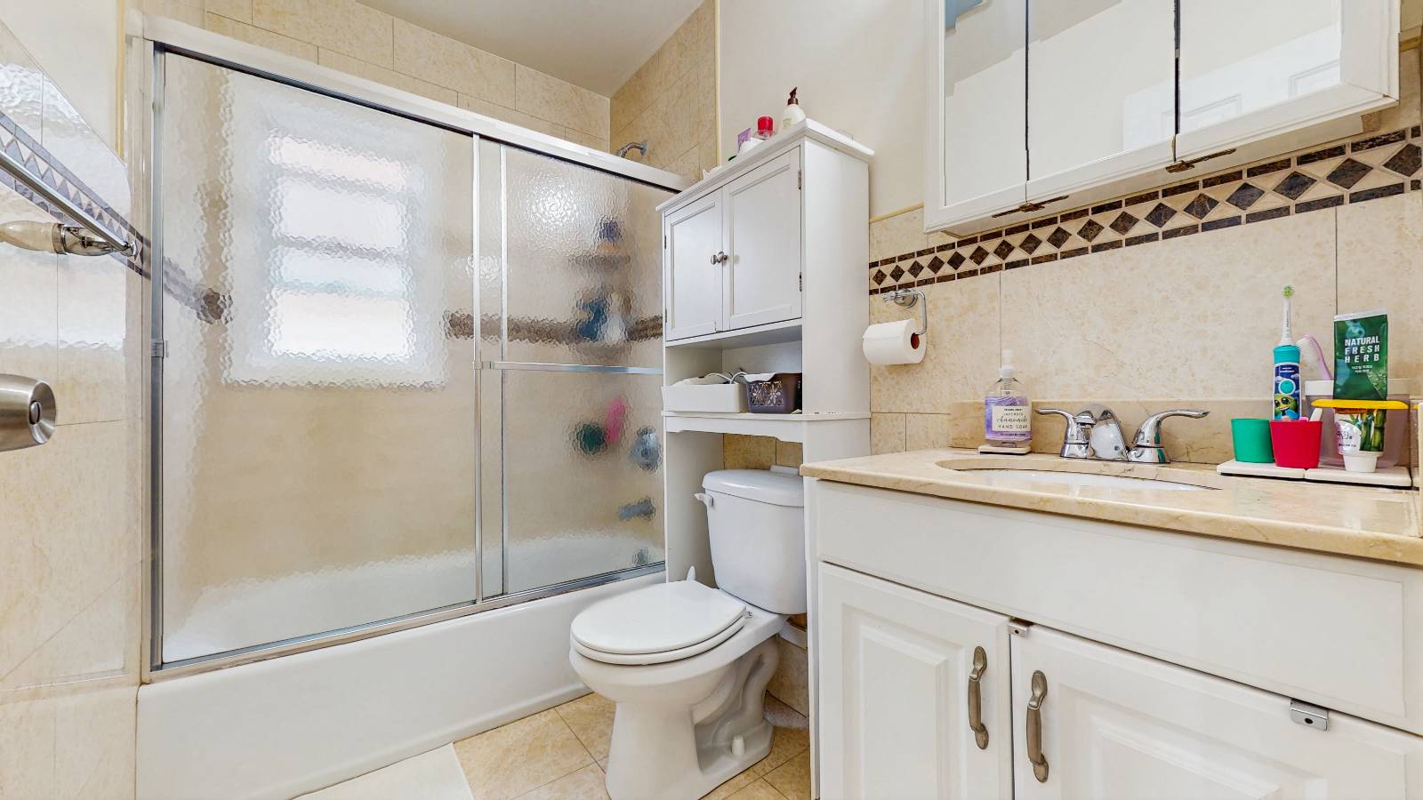 #23 photo, 43-19 205th Street, クイーンズ区 Bayside , NY 11361