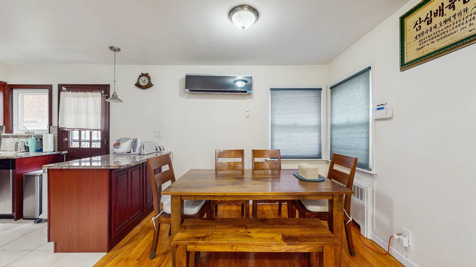 #7 photo, 43-19 205th Street, クイーンズ区 Bayside , NY 11361