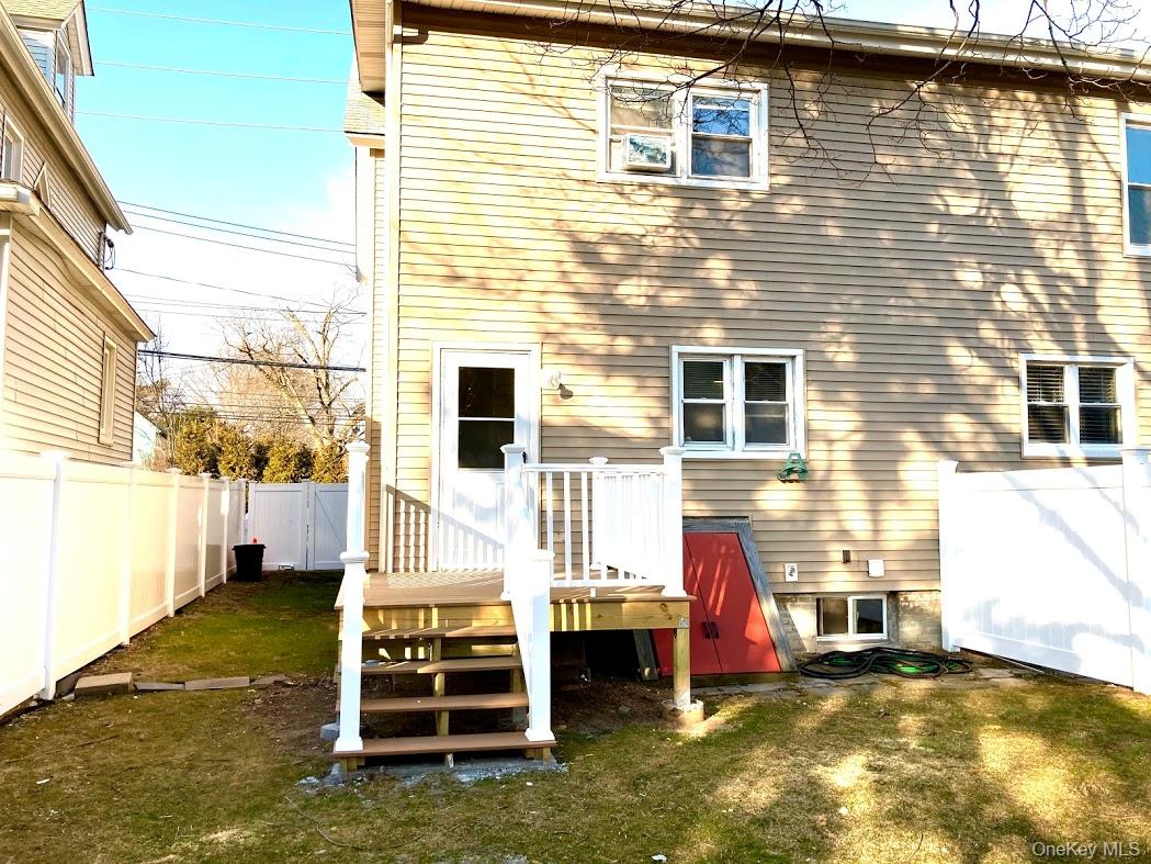 #19 photo, 191 W Main Street, Oyster Bay , NY 11771