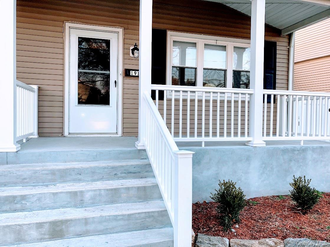 #3 photo, 191 W Main Street, Oyster Bay , NY 11771