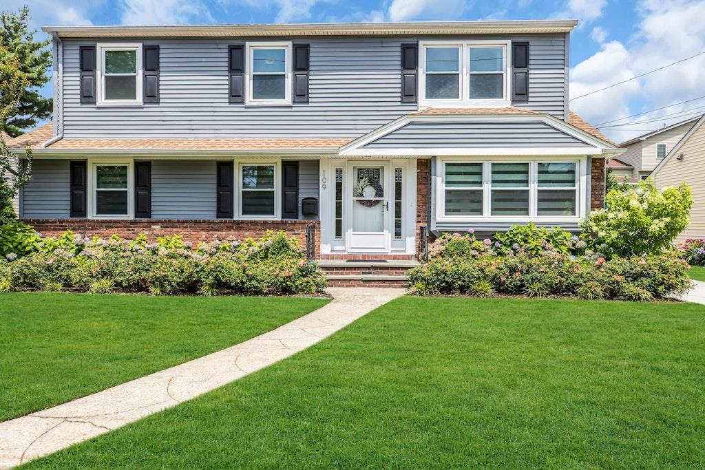 #1 photo, 109 Meldon Avenue, 長島 Albertson , NY 11507