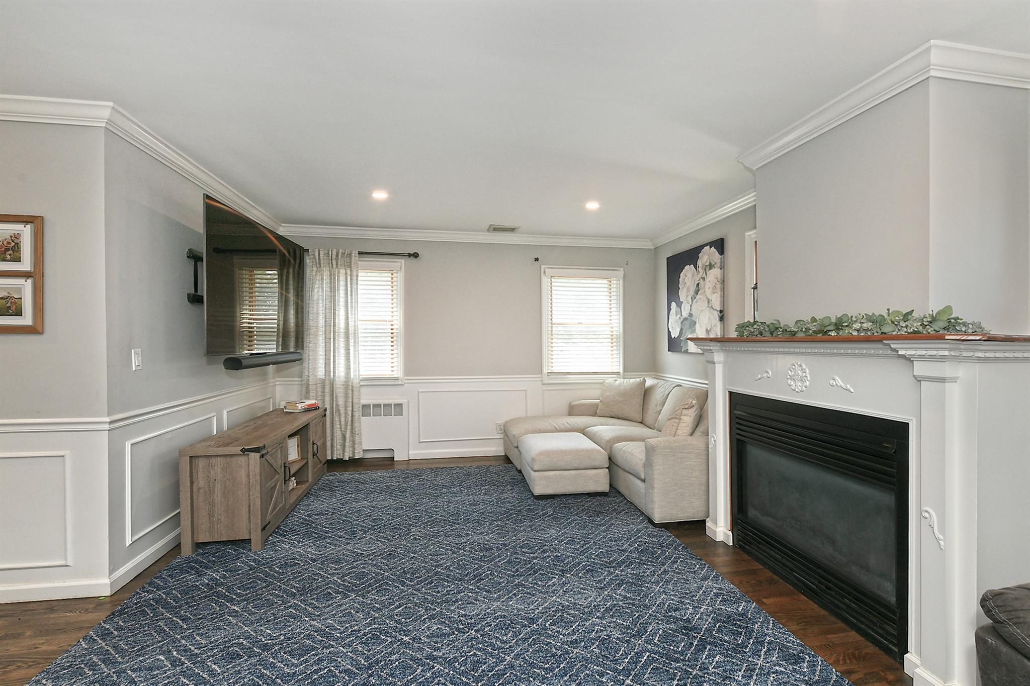 #9 photo, 84 Franklin Avenue, East Northport , NY 11731