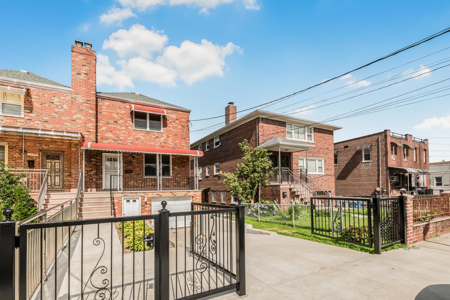#1 photo, 2731 Laconia Avenue, 布朗士 Bronx , NY 10469