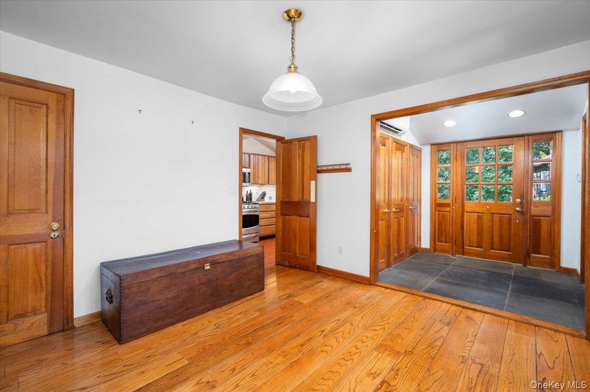 #9 photo, 1064 Barrett Circle, Carmel , NY 10512