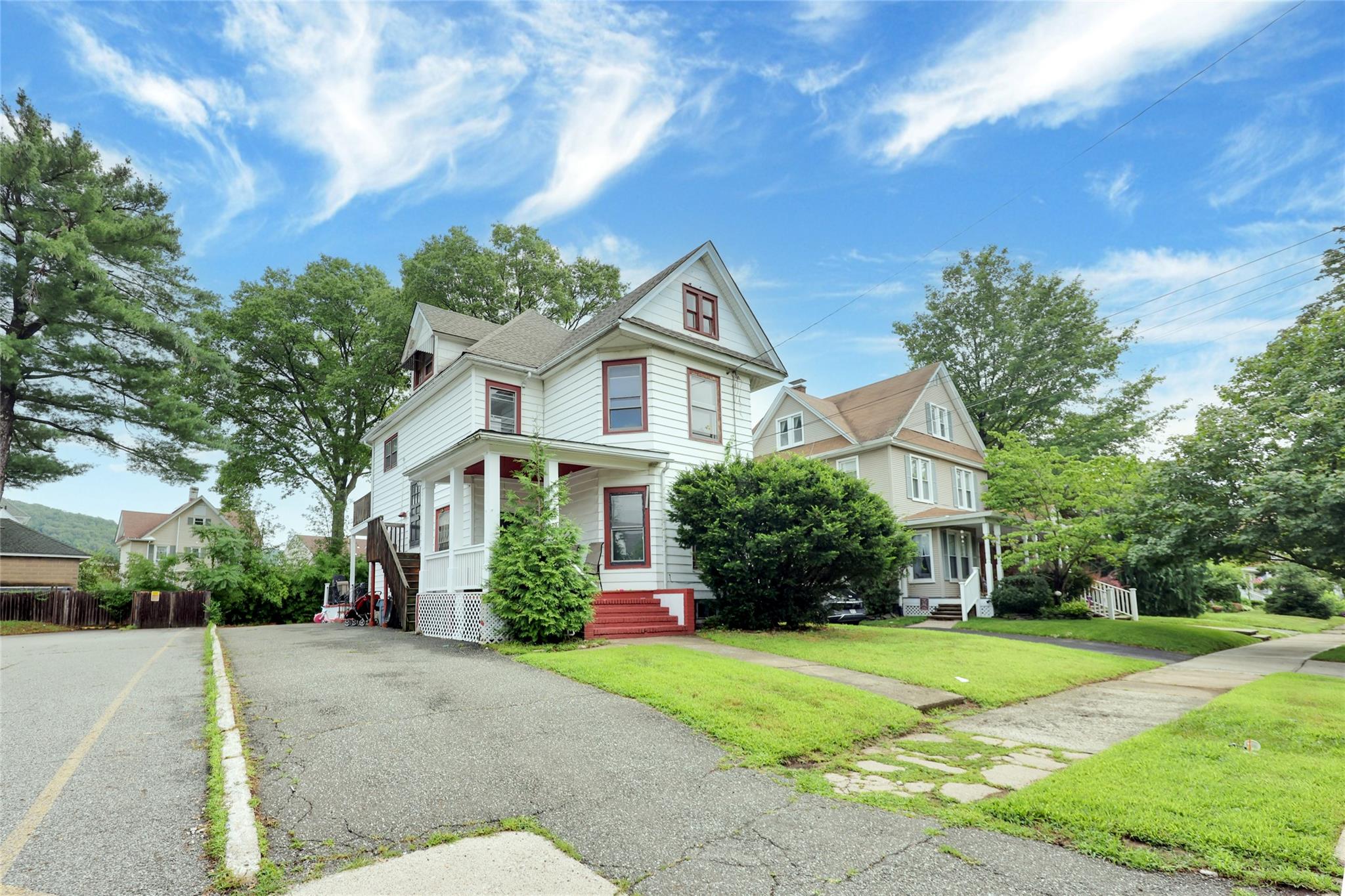 #1 photo, 70 E Maple, Suffern , NY 10901