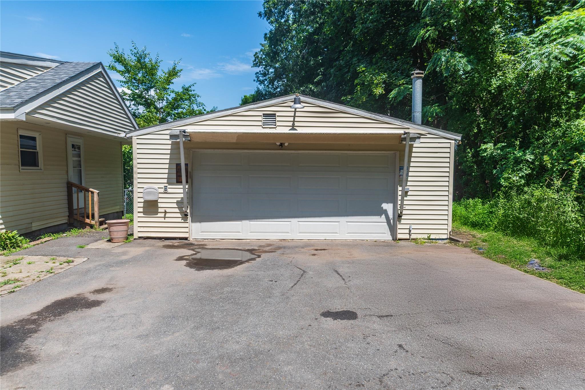 #7 photo, 48 Petit Avenue, Kingston , NY 12401