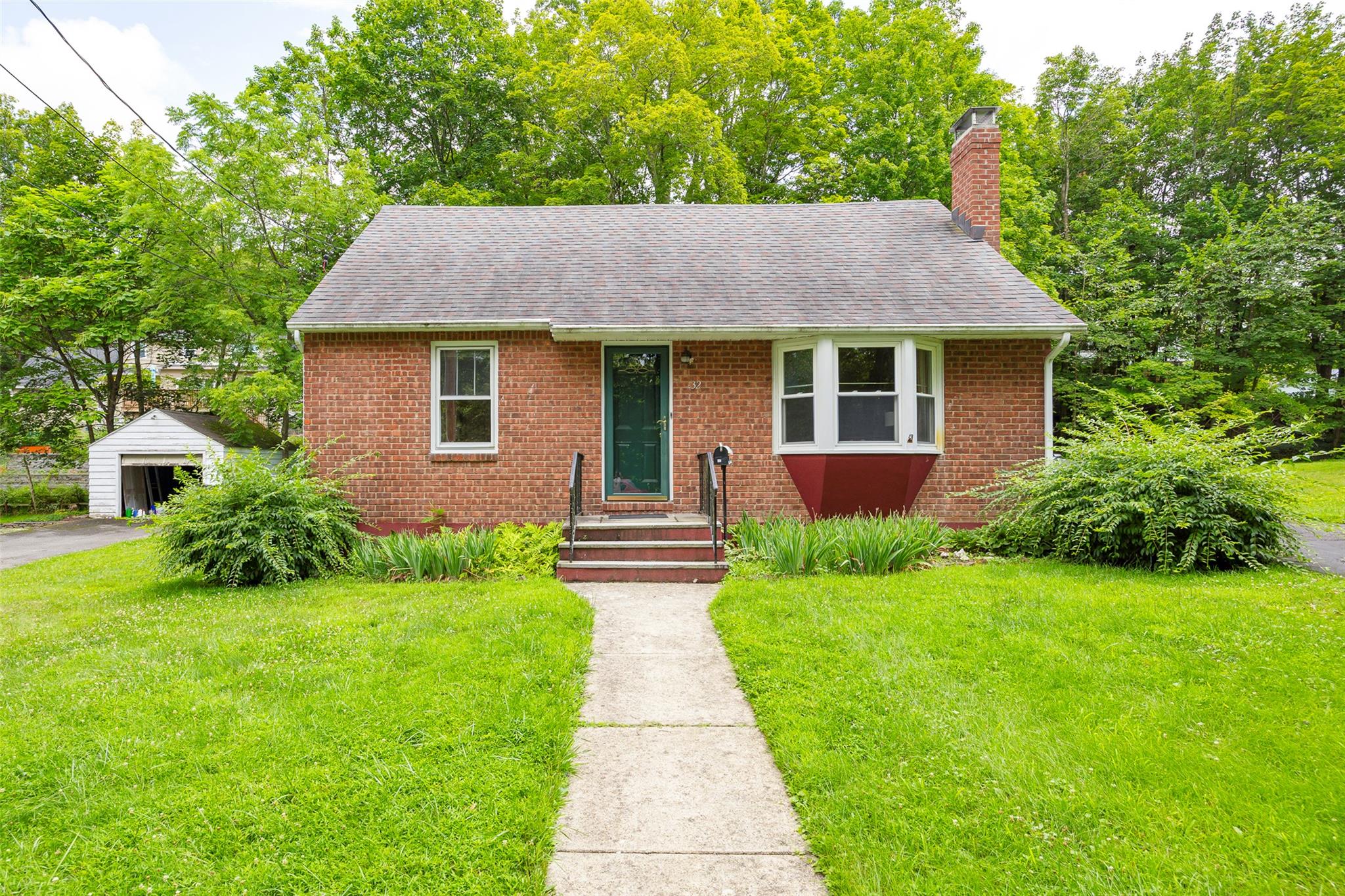 #1 photo, 32 N Oakwood Terrace, 紐約州 New Paltz , NY 12561