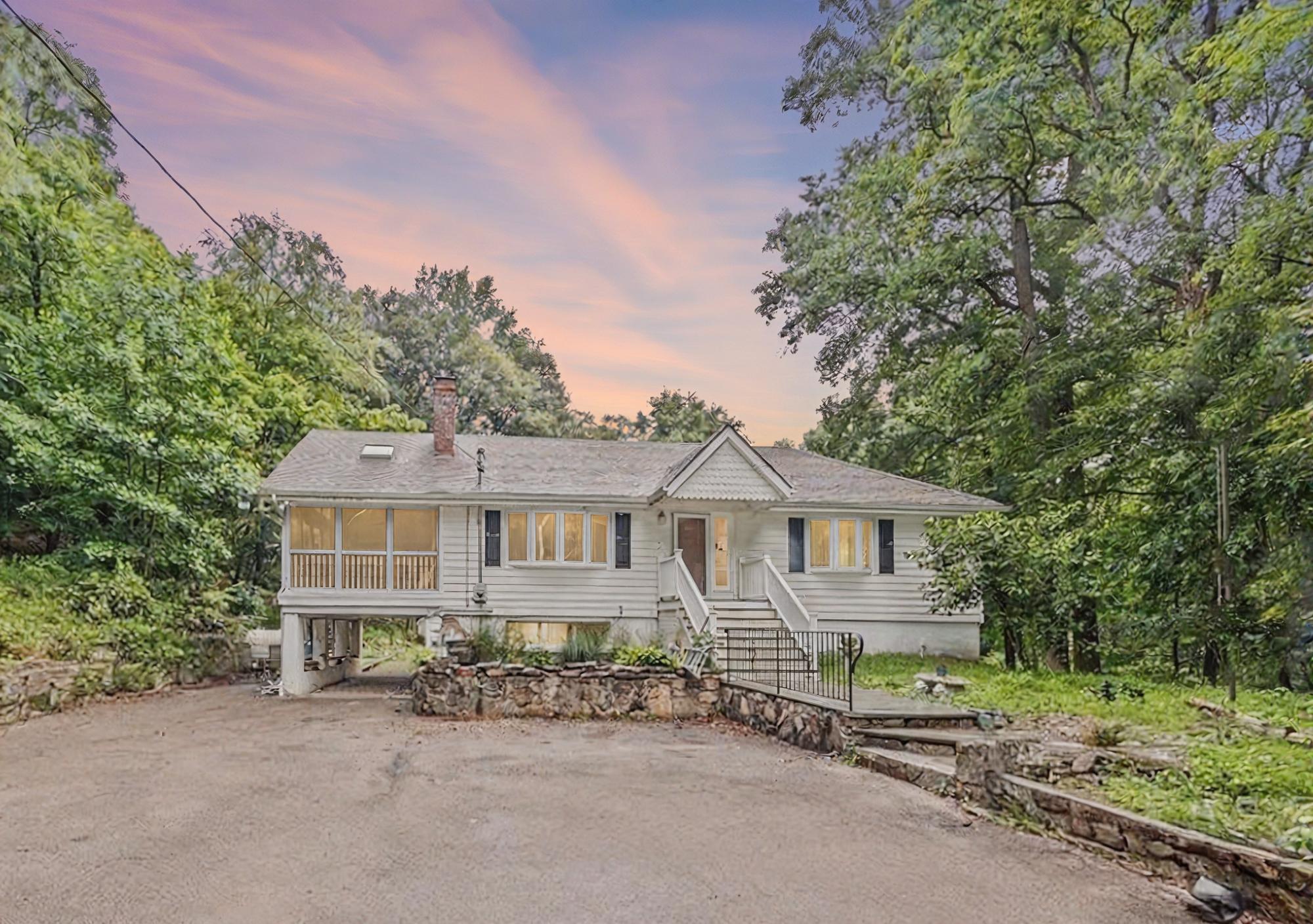 #1 photo, 100 Upland Drive, Garrison , NY 10524