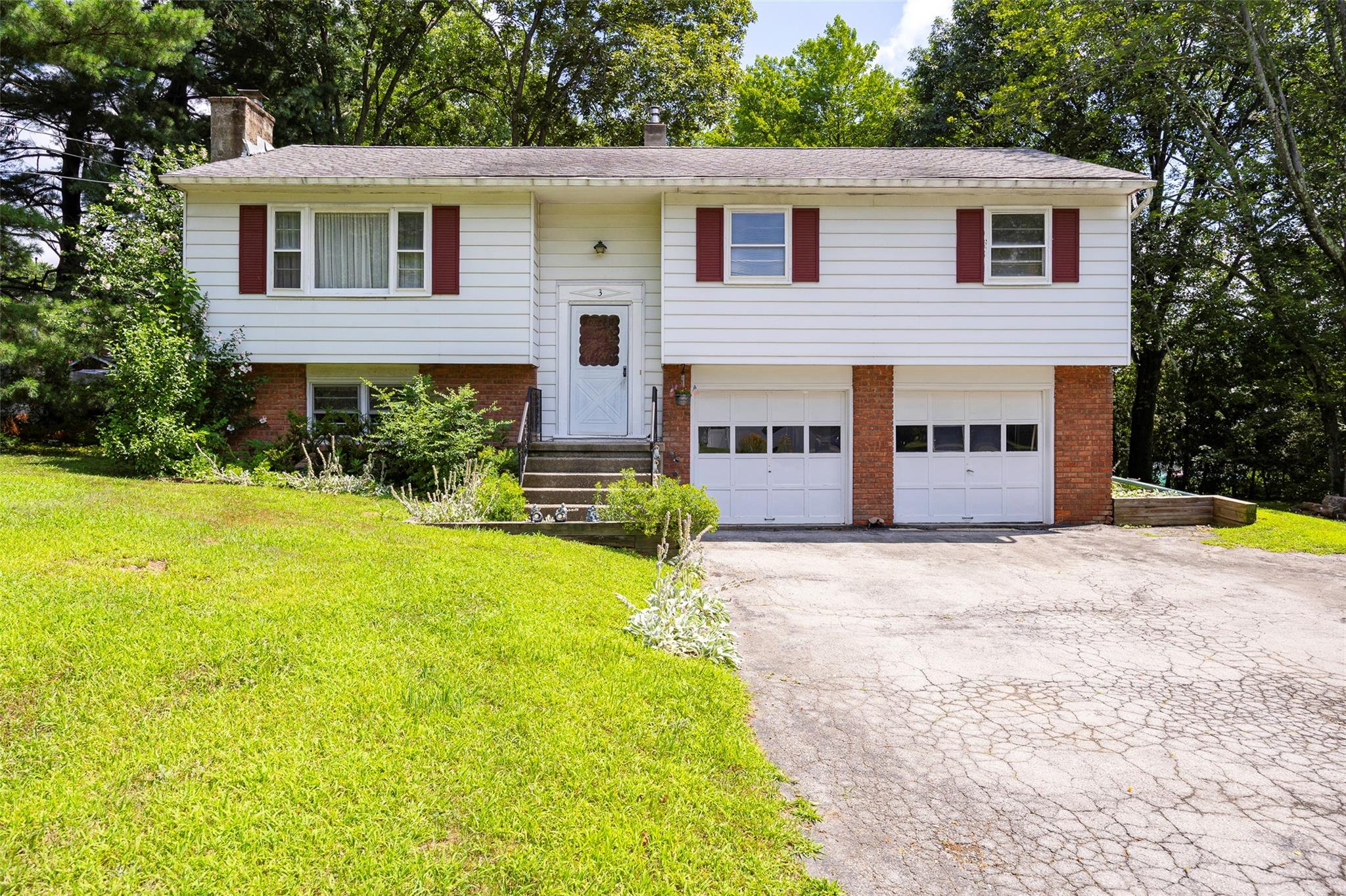 #1 photo, 3 Cromwell Drive, 紐約州 Poughkeepsie , NY 12603