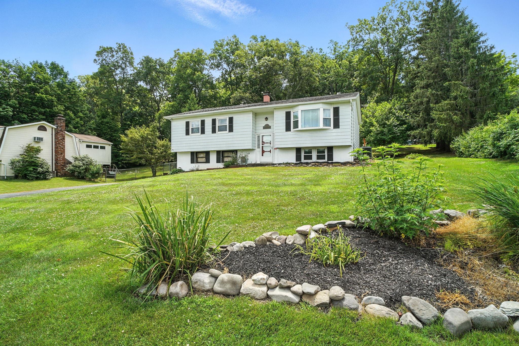 #1 photo, 19 Dussenbury Drive, 紐約州 Florida , NY 10921