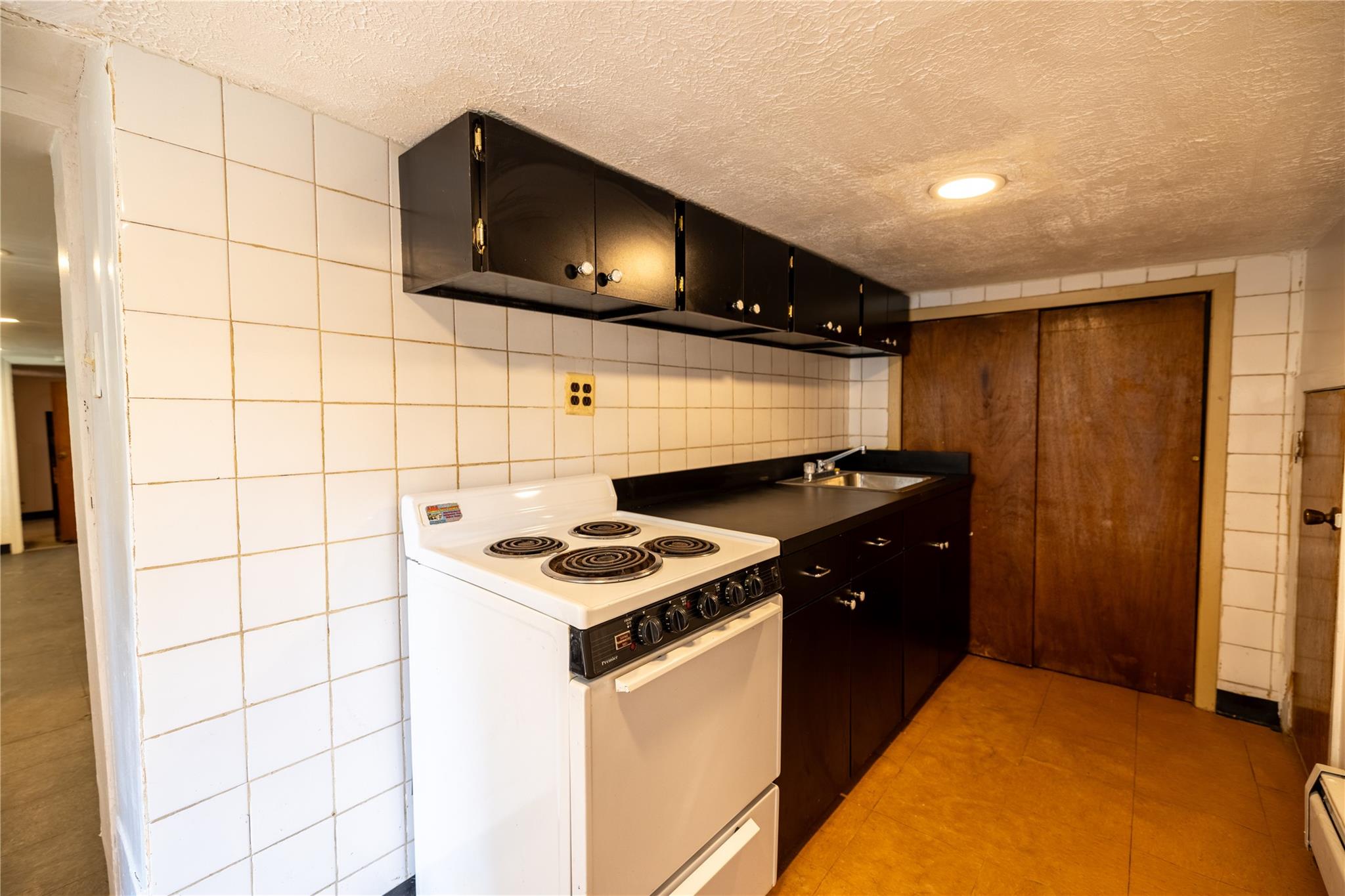 #17 photo, 2941 Middletown Road, Bronx , NY 10461