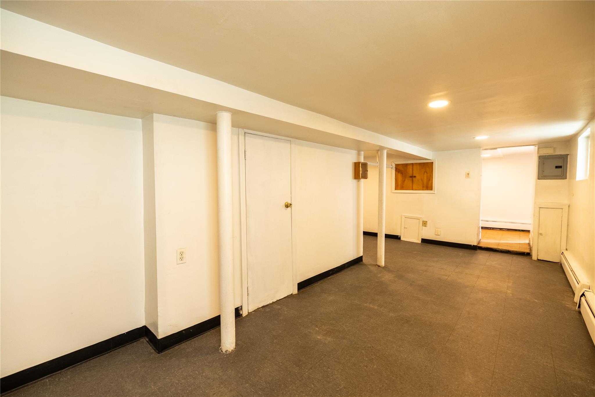 #19 photo, 2941 Middletown Road, Bronx , NY 10461