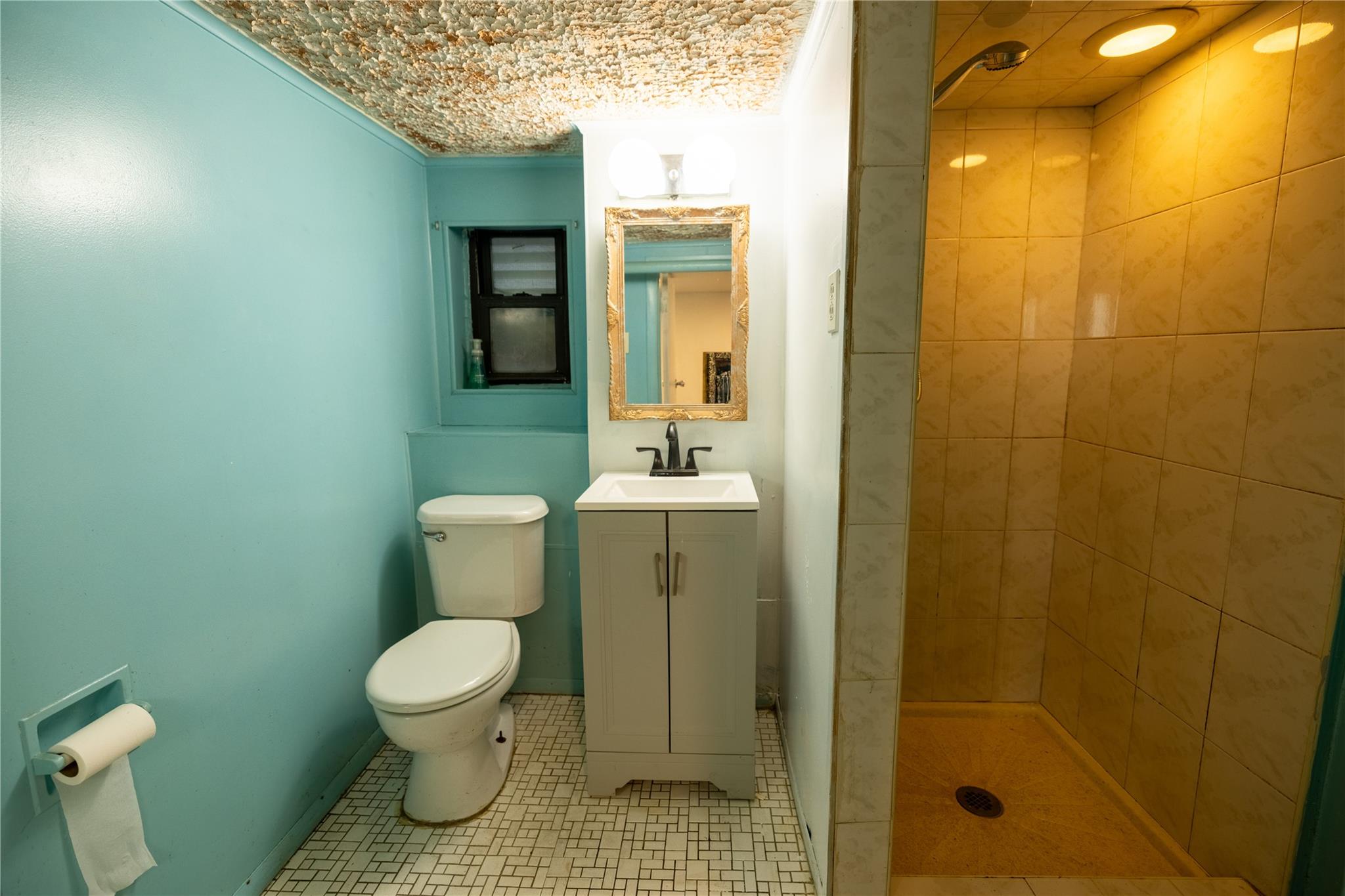 #20 photo, 2941 Middletown Road, Bronx , NY 10461