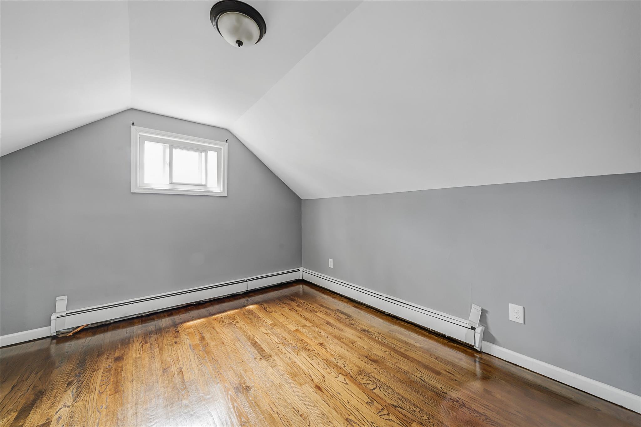 #17 photo, 281 Carlls Path, サフォーク郡 Deer Park , NY 11729