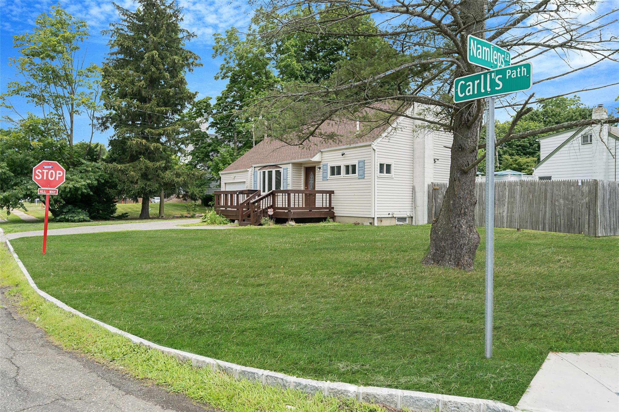 #4 photo, 281 Carlls Path, サフォーク郡 Deer Park , NY 11729