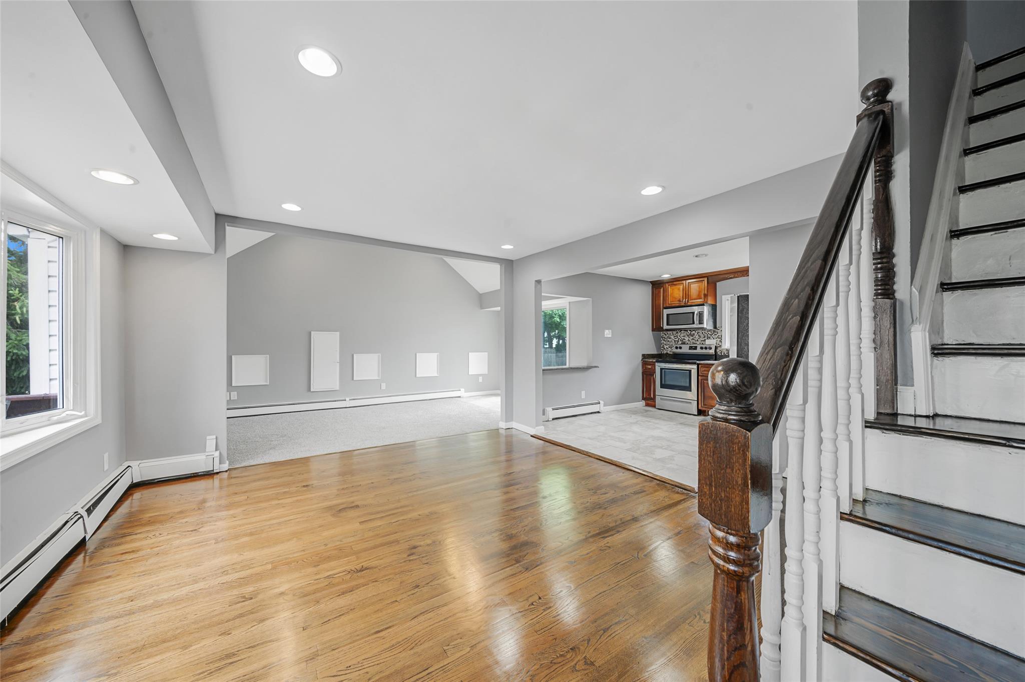 #5 photo, 281 Carlls Path, サフォーク郡 Deer Park , NY 11729