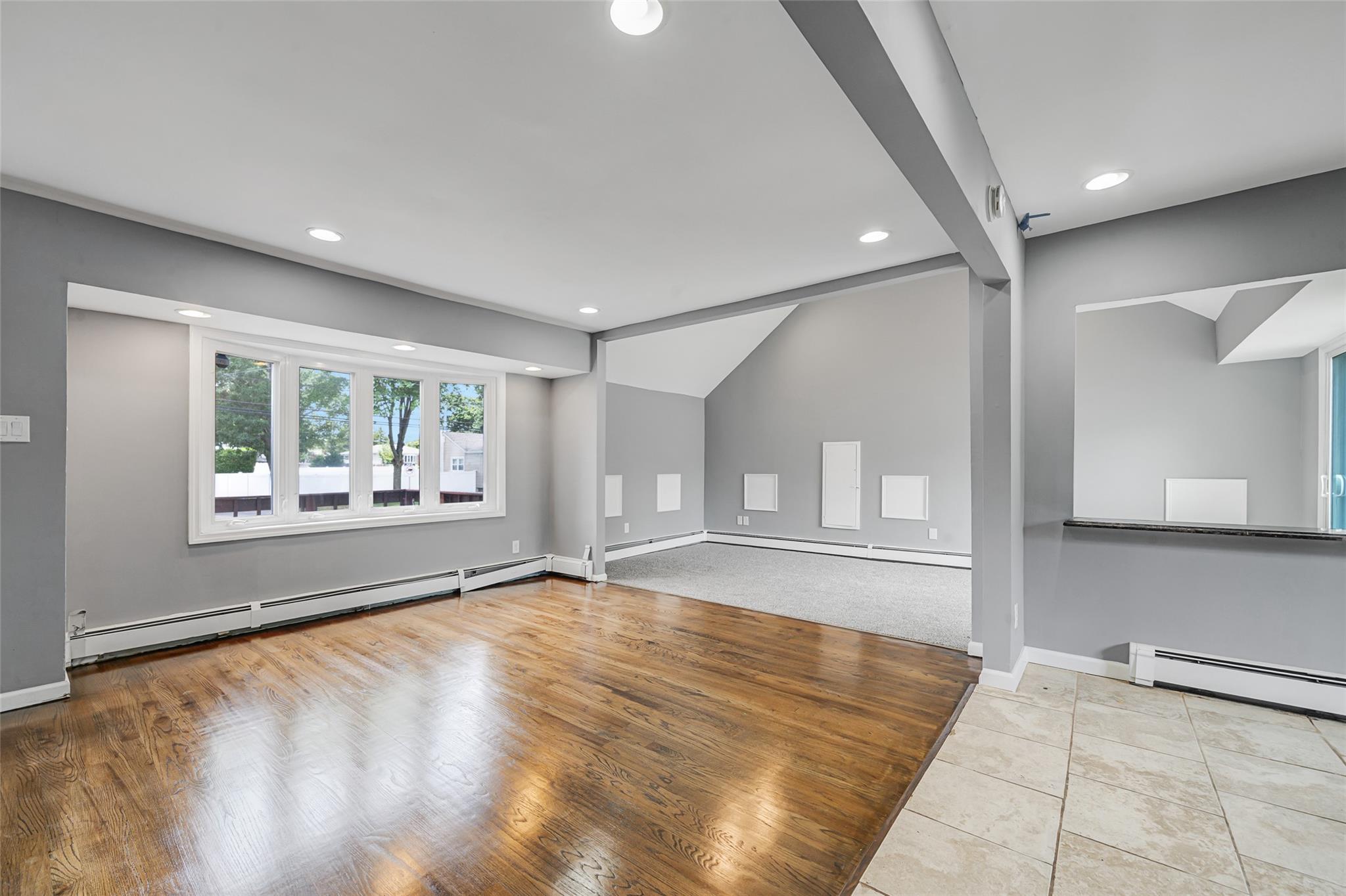 #8 photo, 281 Carlls Path, サフォーク郡 Deer Park , NY 11729