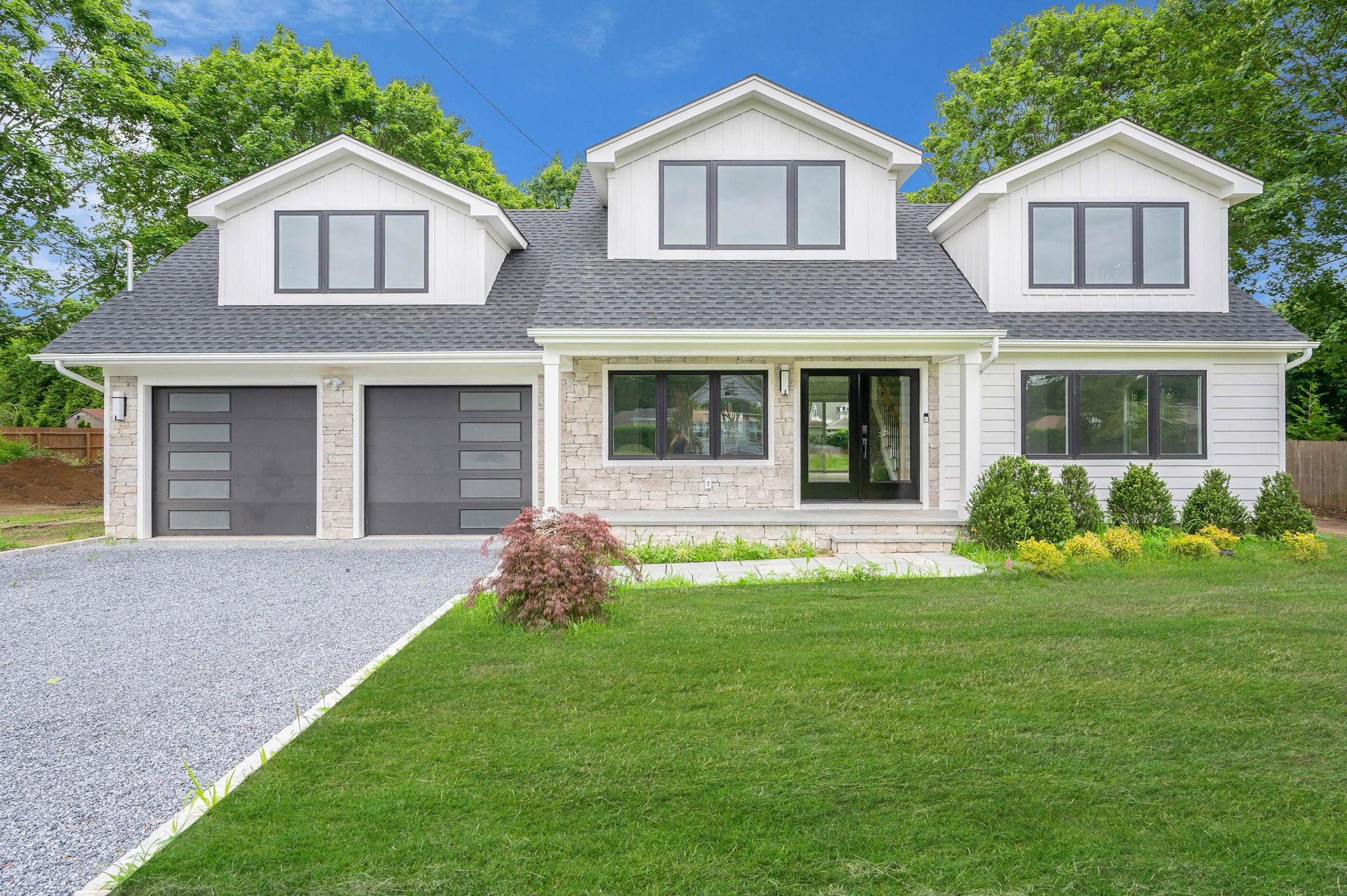 #1 photo, 11 Bayview Avenue, Eastport , NY 11941