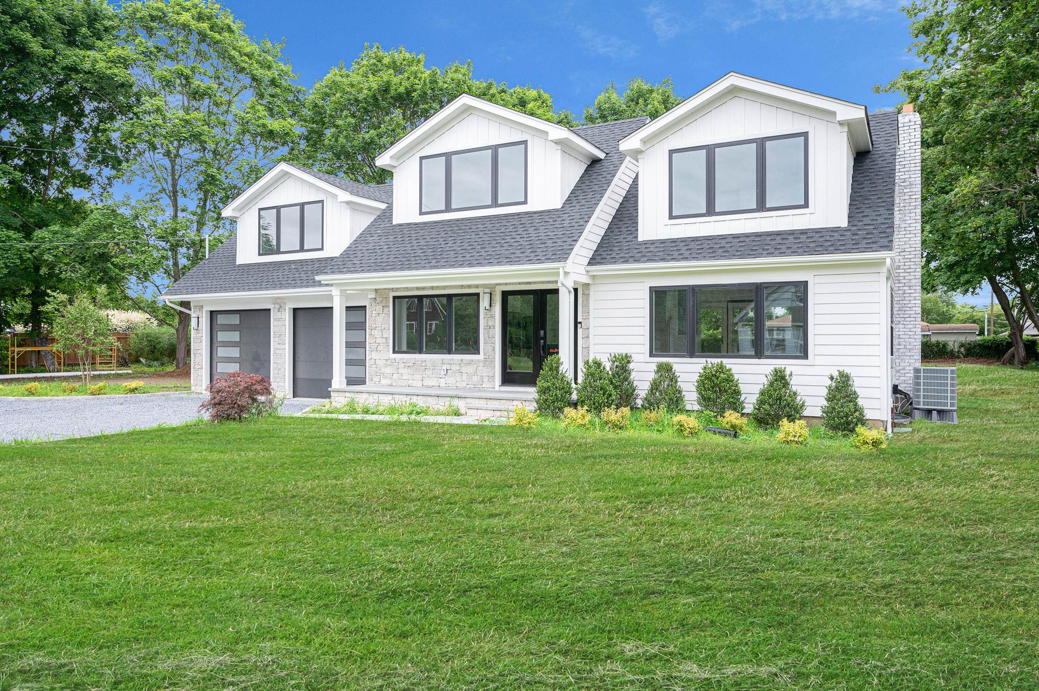 #2 photo, 11 Bayview Avenue, Eastport , NY 11941