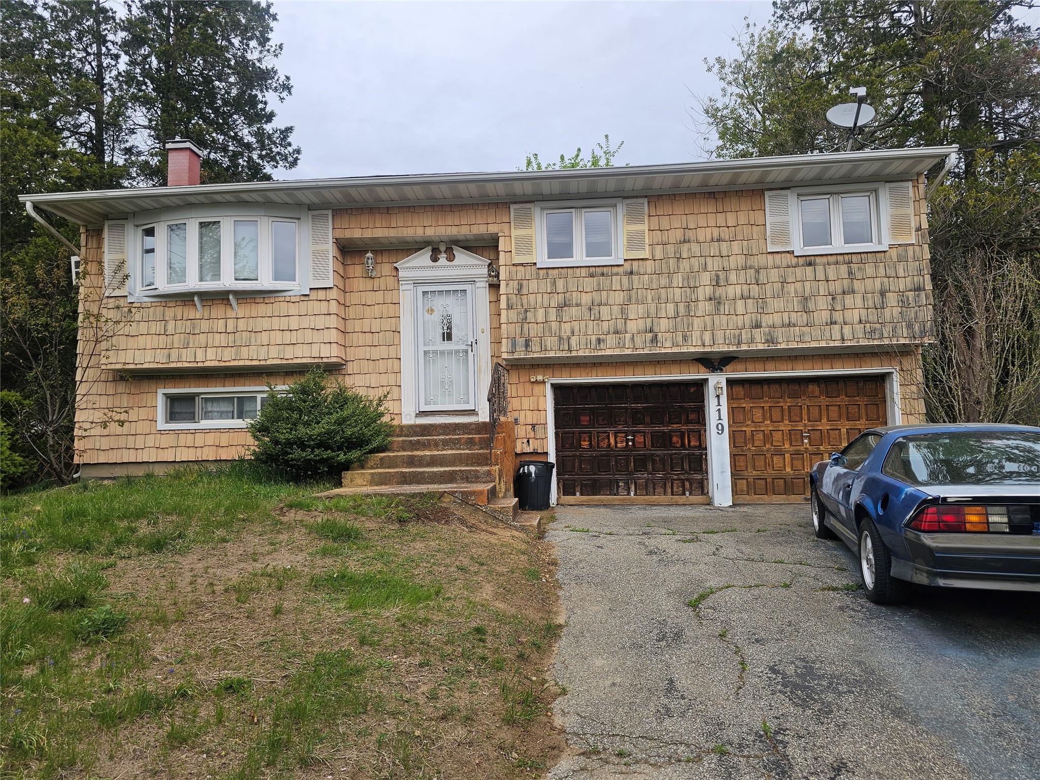 #1 photo, 119 Greene Avenue, 東長島 Port Jefferson Station , NY 11776