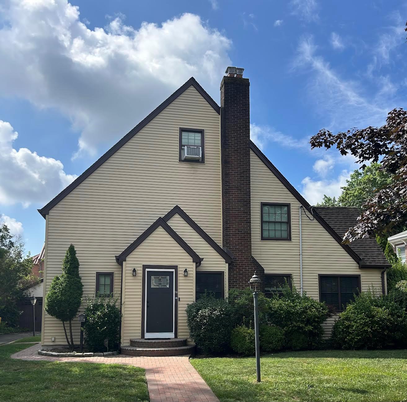 #1 photo, 16 Chelsea Place, Hempstead , NY 11550