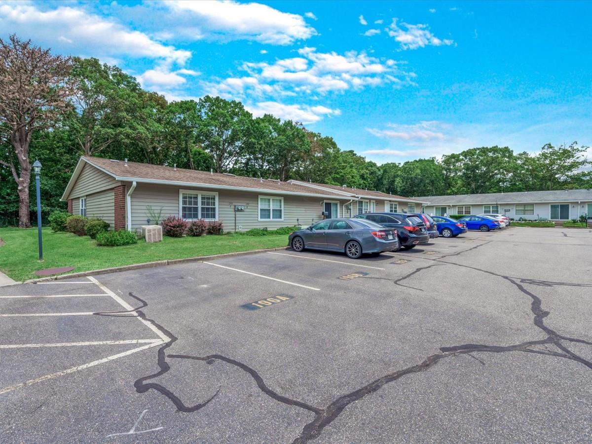 #16 photo, 195 E Newcastle Court, サフォーク郡 Ridge , NY 11961