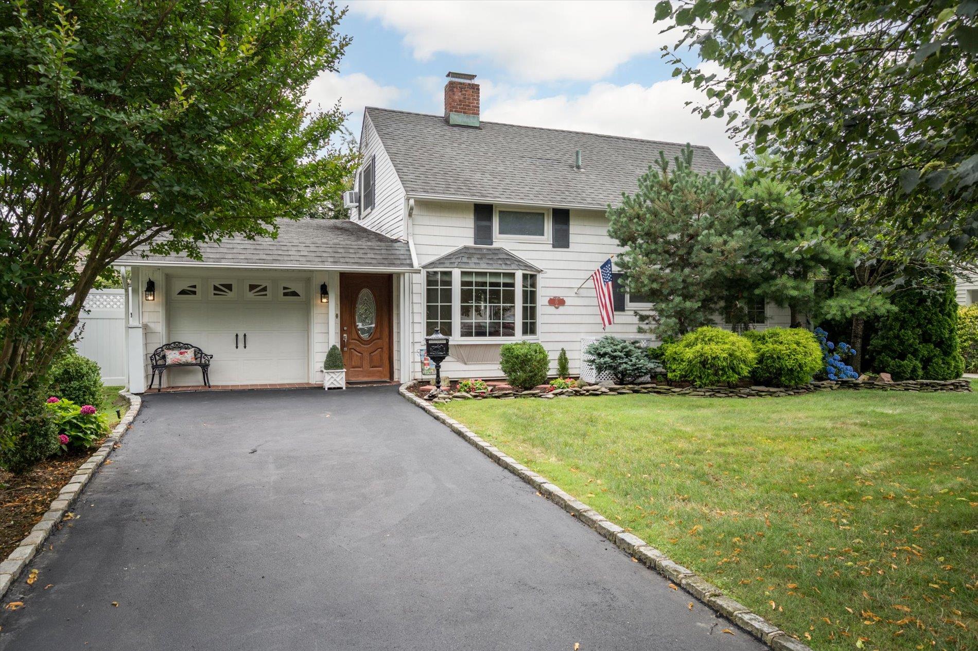#1 photo, 15 Wildflower Lane, 長島 Wantagh , NY 11793