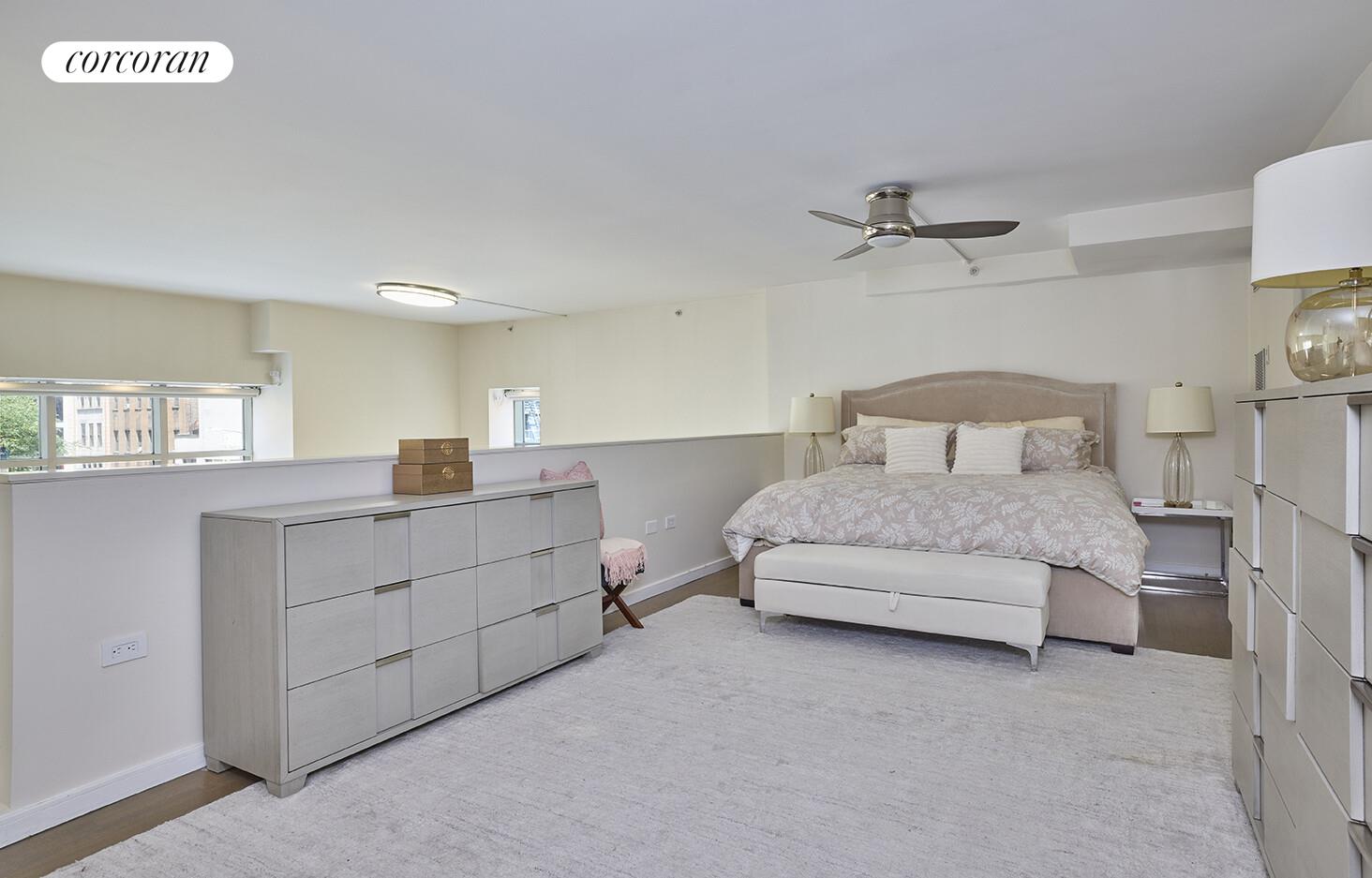 #11 photo, 310 E 53RD Street, マンハッタン Turtle Bay , NY 10022