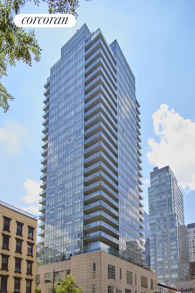 #13 photo, 310 E 53RD Street, マンハッタン Turtle Bay , NY 10022