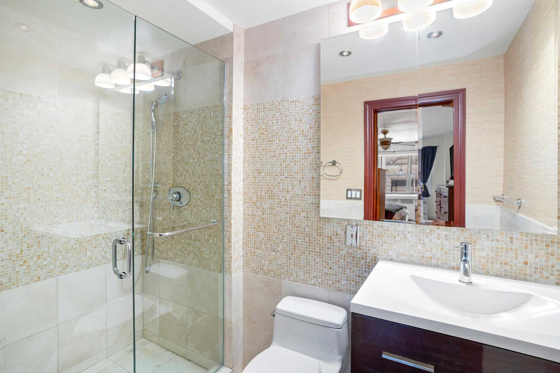 #16 photo, 136 E 76TH Street, マンハッタン Lenox Hill , NY 10021