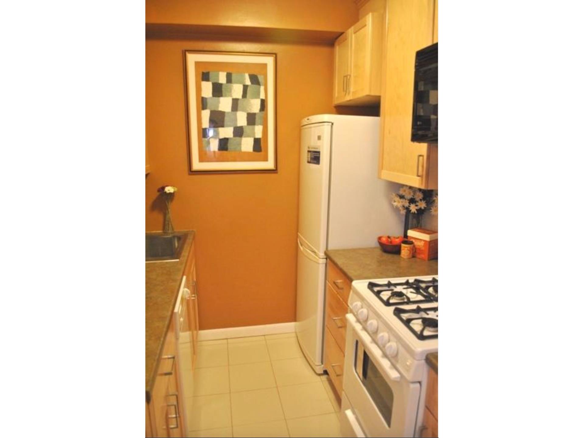 #11 photo, 33 GREENWICH Avenue, West Village , NY 10014