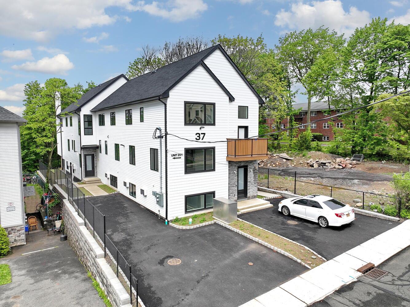 #2 photo, 37 Ewing Avenue, Spring Valley , NY 10977