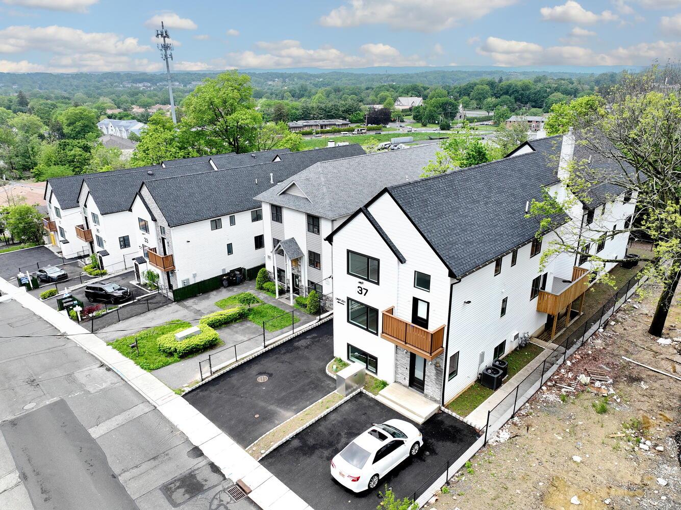 #3 photo, 37 Ewing Avenue, Spring Valley , NY 10977