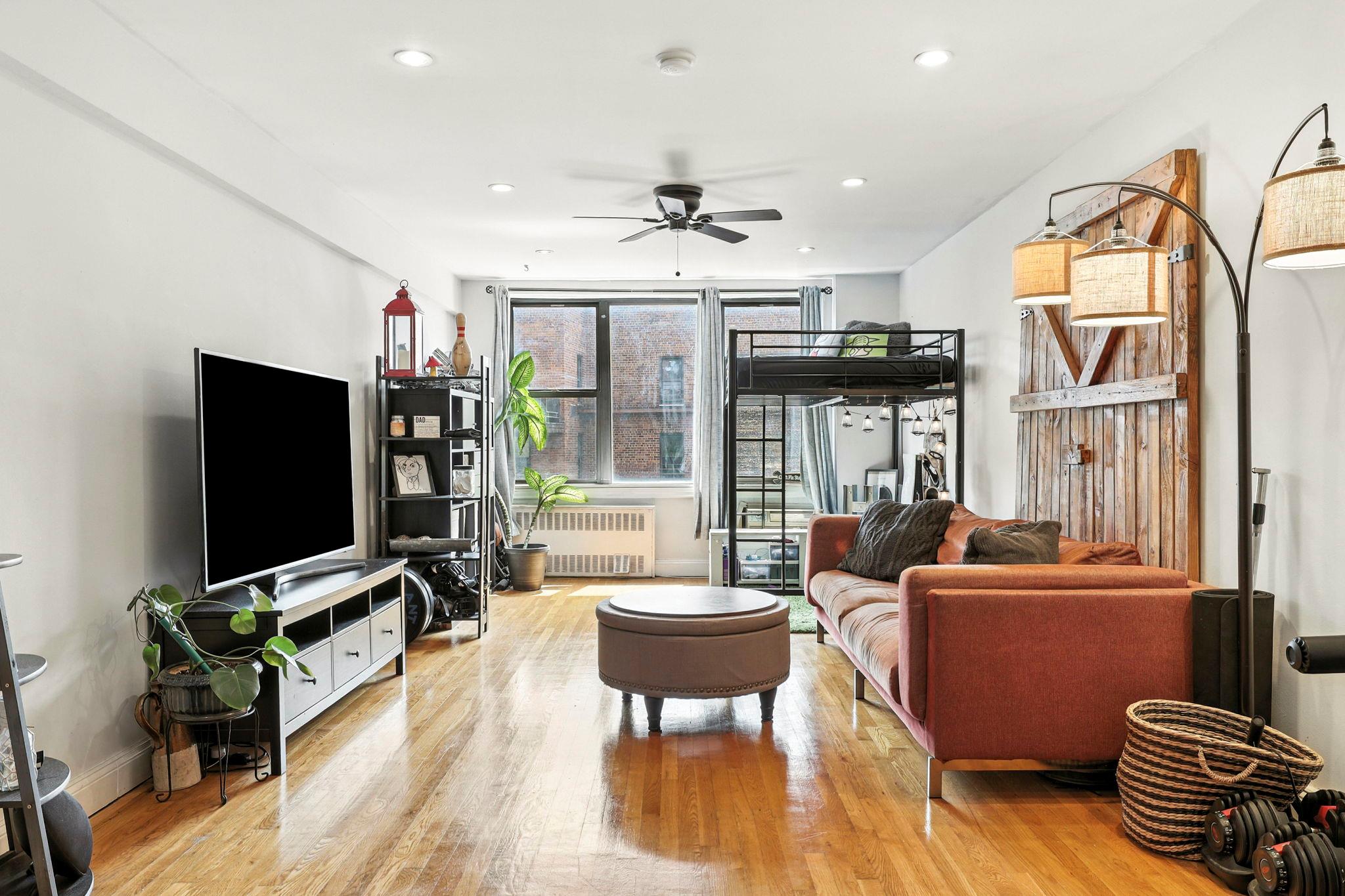 #8 photo, 121 S Highland Avenue, Ossining , NY 10562