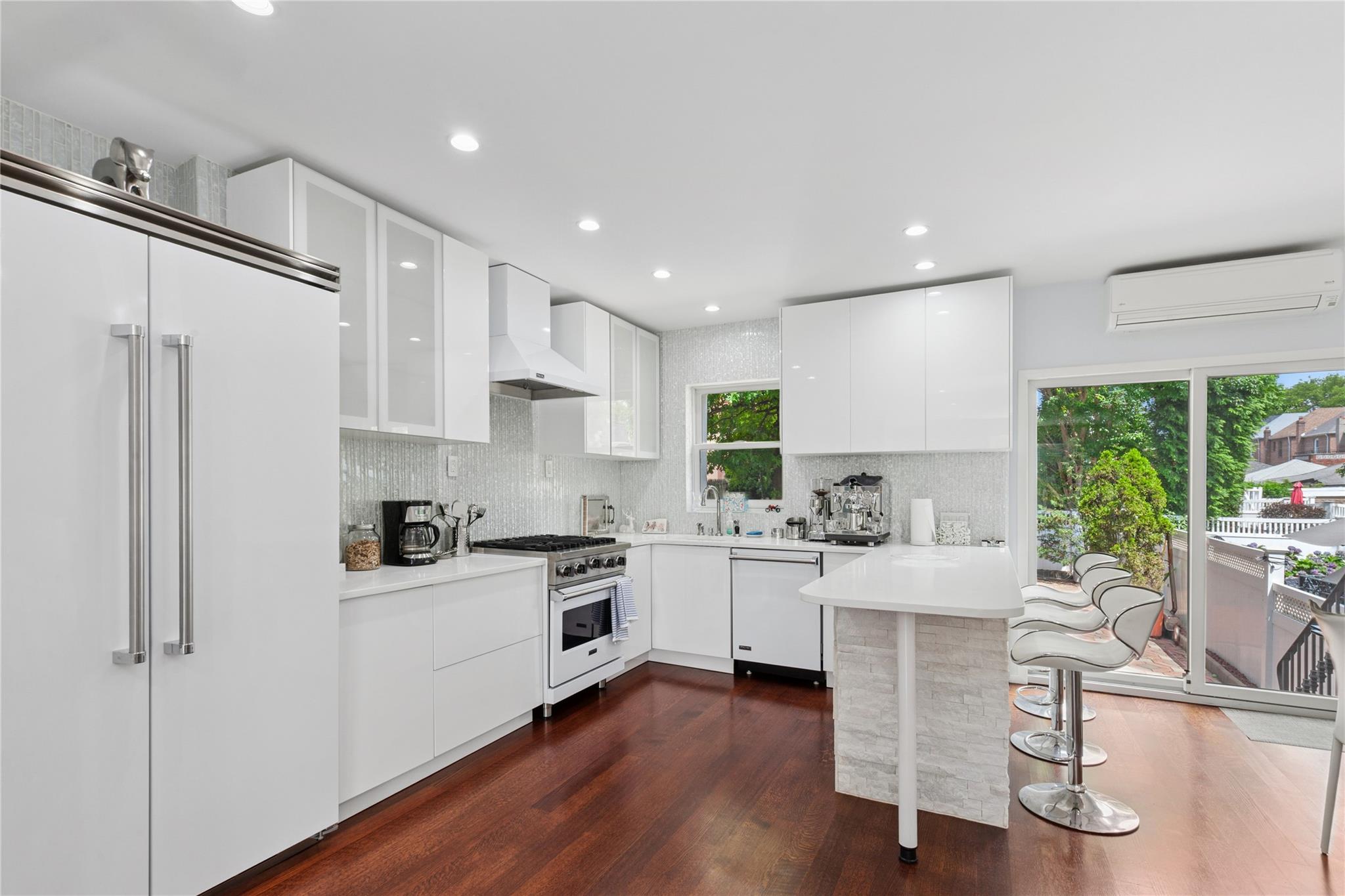 #2 photo, 82-15 Penelope Avenue, クイーンズ区 Middle Village , NY 11379