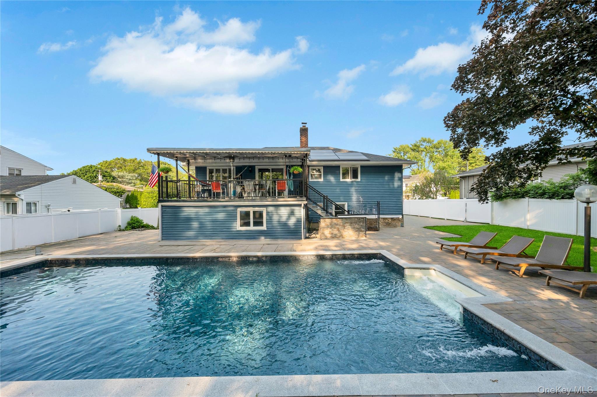 #3 photo, 15 Fairway Drive, ナッソー郡 Old Bethpage , NY 11804