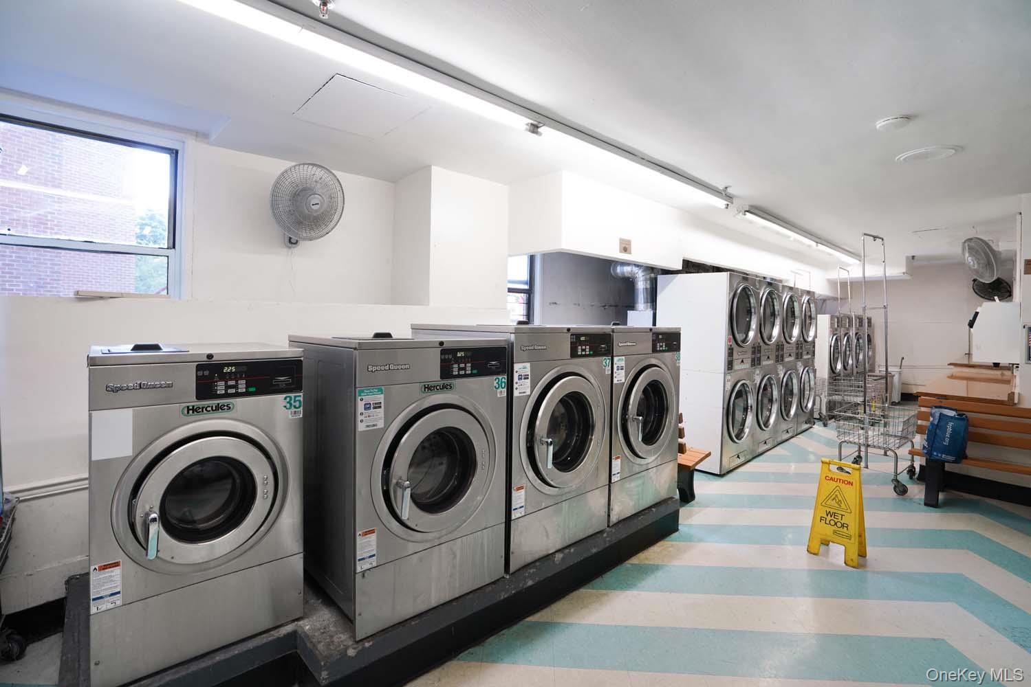 #13 photo, 1655 Flatbush Avenue, ブルックリン区 Brooklyn , NY 11210