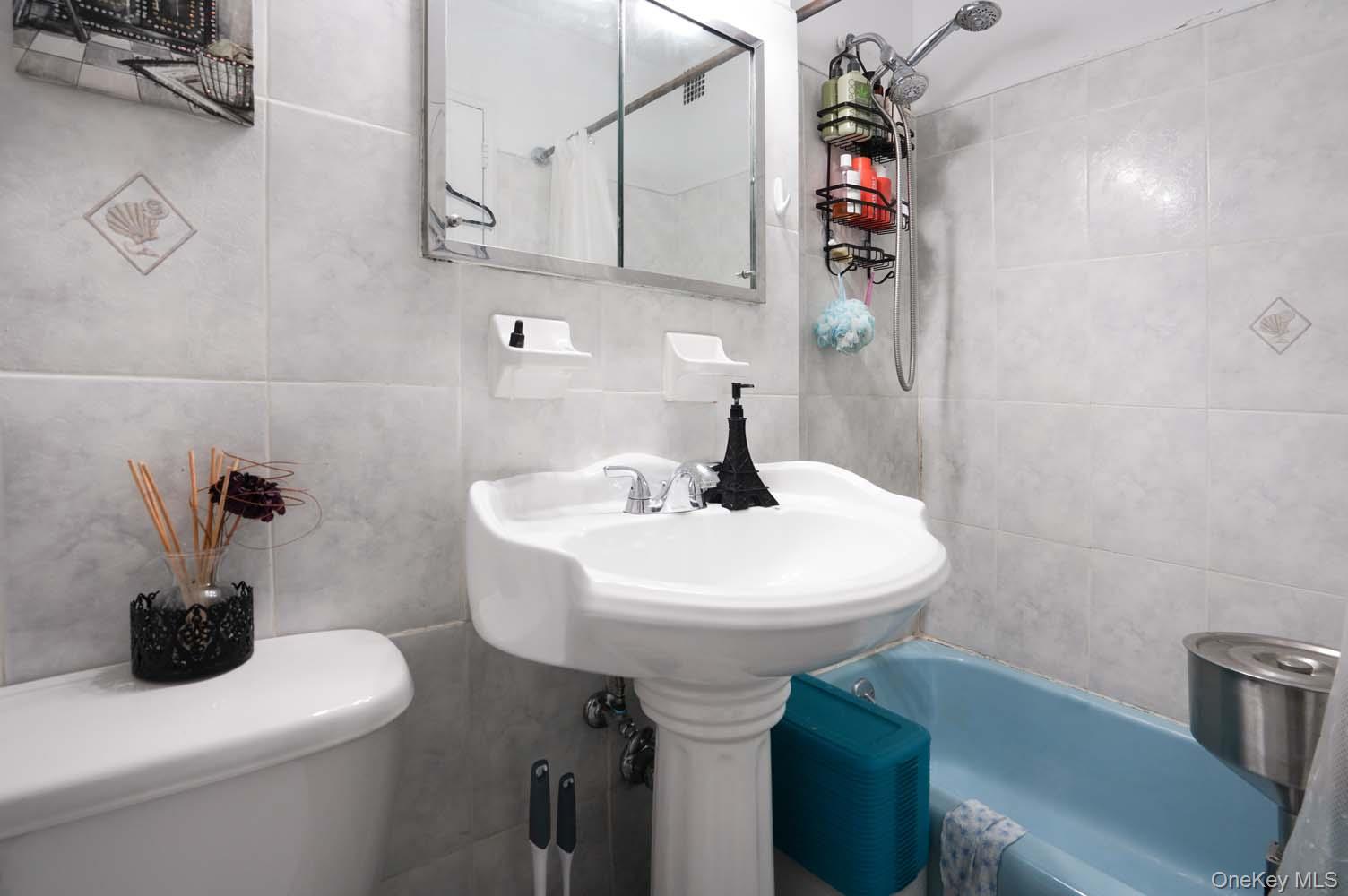 #8 photo, 1655 Flatbush Avenue, ブルックリン区 Brooklyn , NY 11210