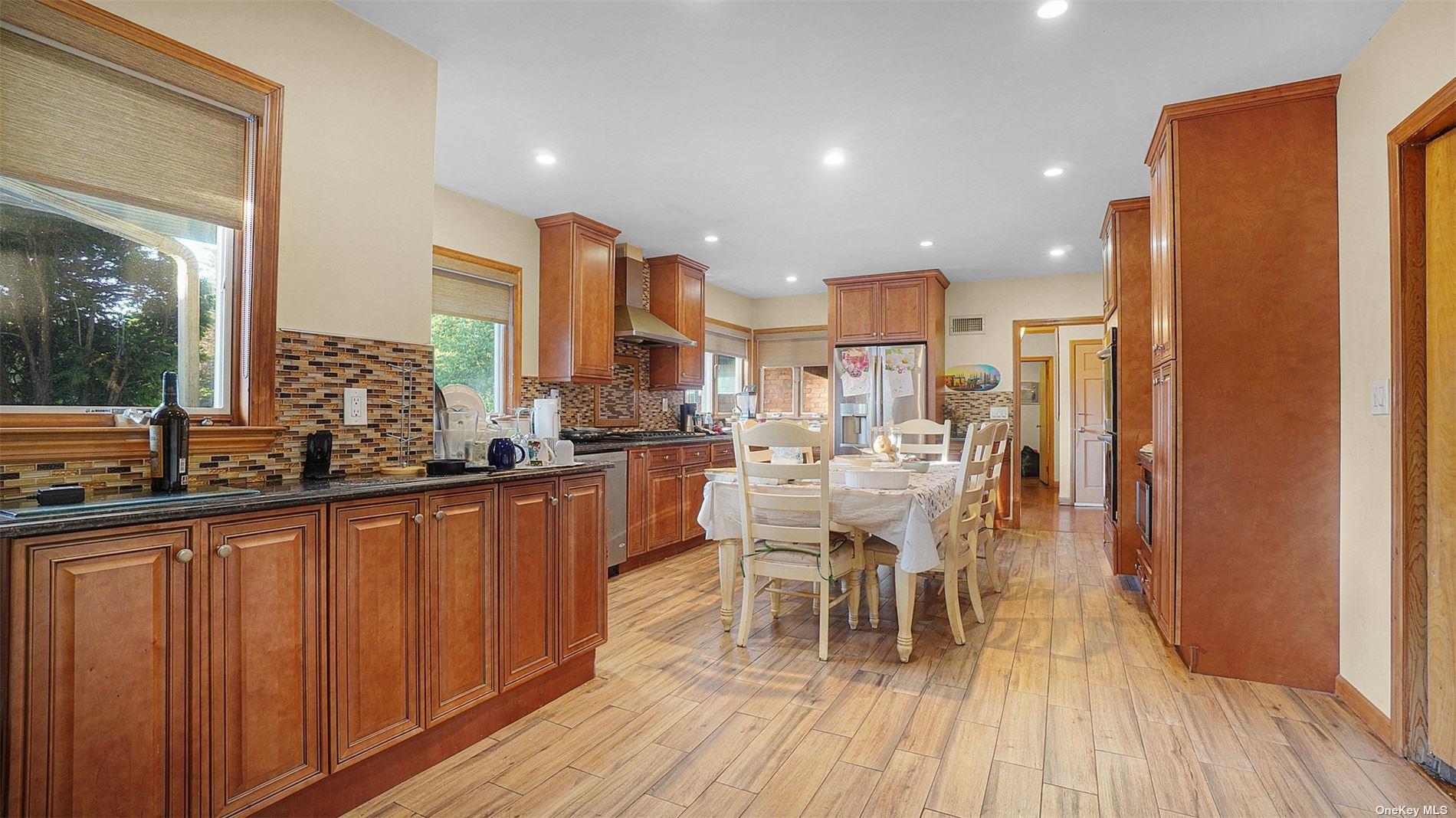 #11 photo, 140 Long Drive, ナッソー郡 Hempstead , NY 11550