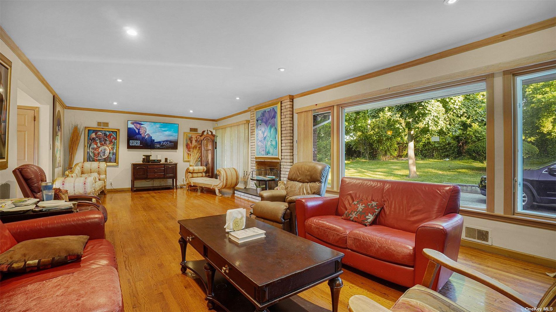 #5 photo, 140 Long Drive, ナッソー郡 Hempstead , NY 11550