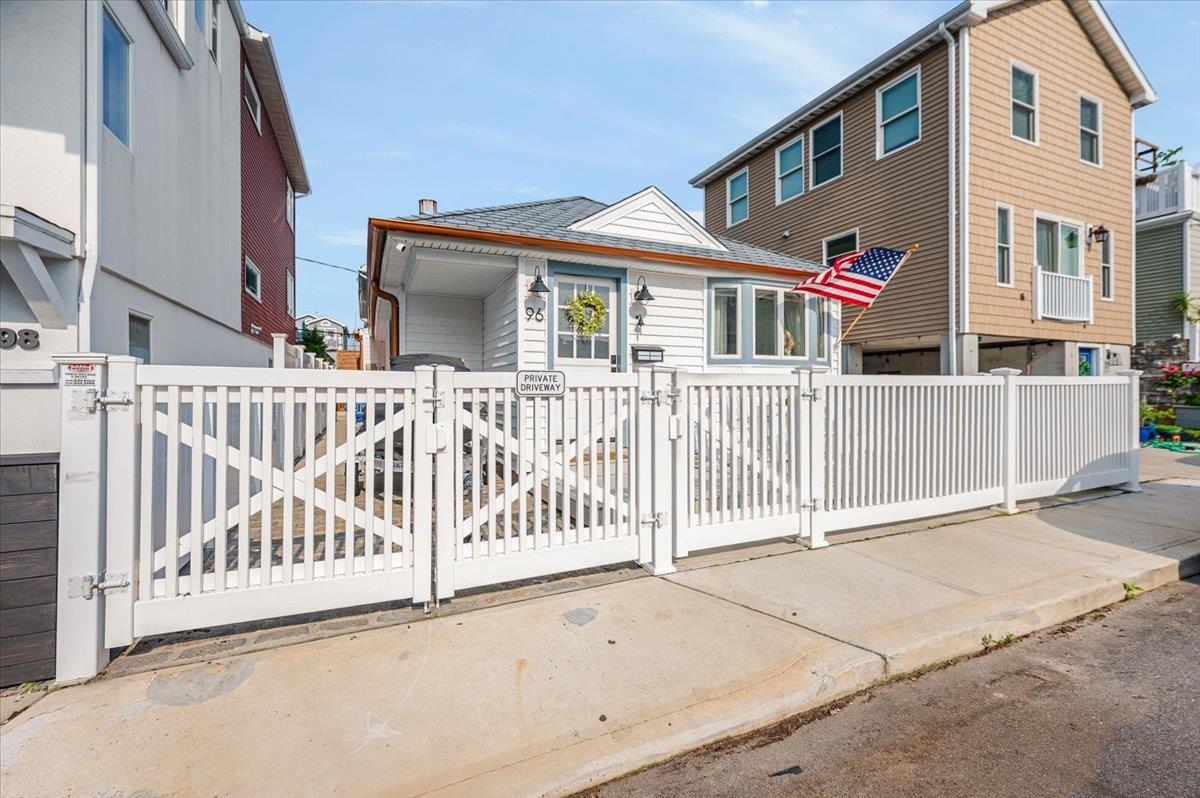 #1 photo, 96 Alabama Street, 長島 長灘 Long Beach , NY 11561