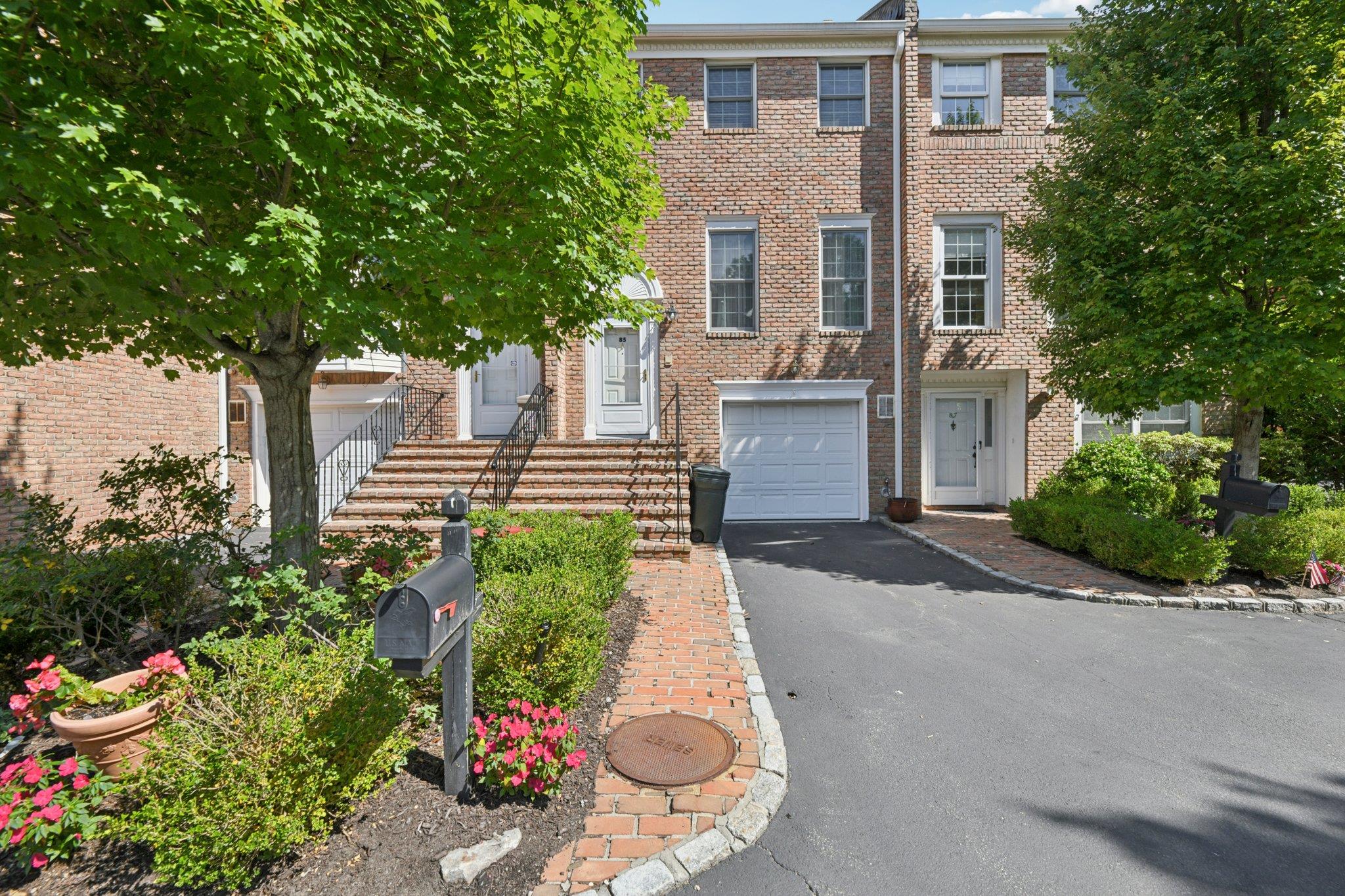 #1 photo, 85 Marjorie Court, 長島 曼哈塞特 Manhasset , NY 11030