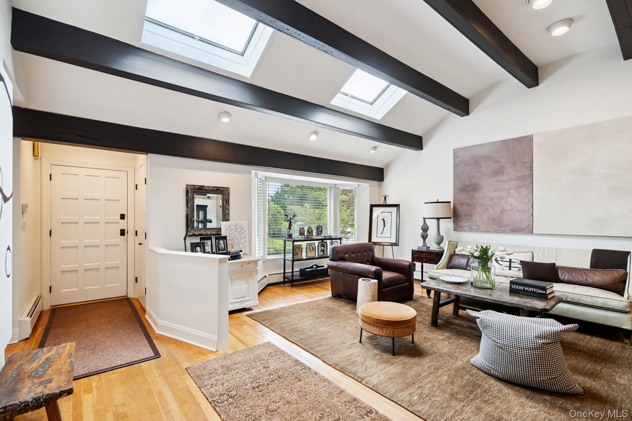 #2 photo, 58 Birchwood Park Drive, ナッソー郡 Jericho , NY 11753