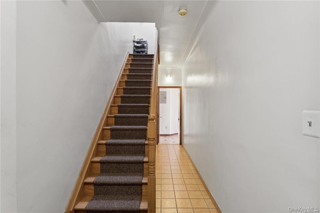 #13 photo, 98-02 Corona Avenue, クイーンズ区 Corona , NY 11368